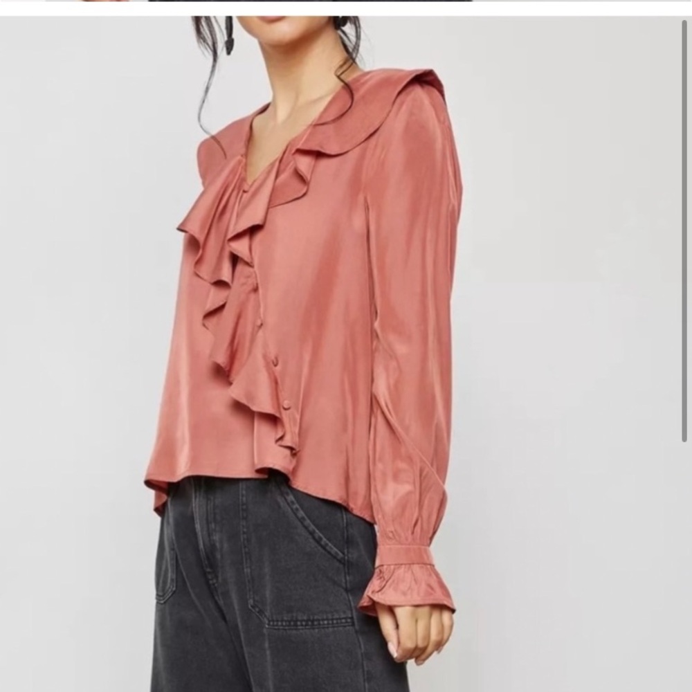 Anthropologie Moon River Ruffled Neckline and Sleeves!